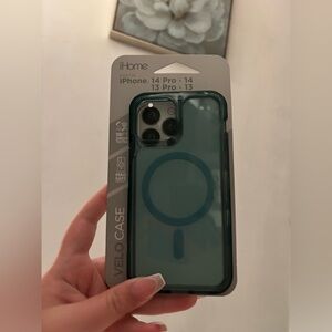 iPhone 13 & 14 Pro Wireless charging case